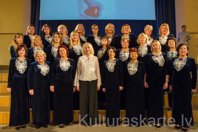 sieviešu koris "Vizma" koncertā "Mīlestībai"